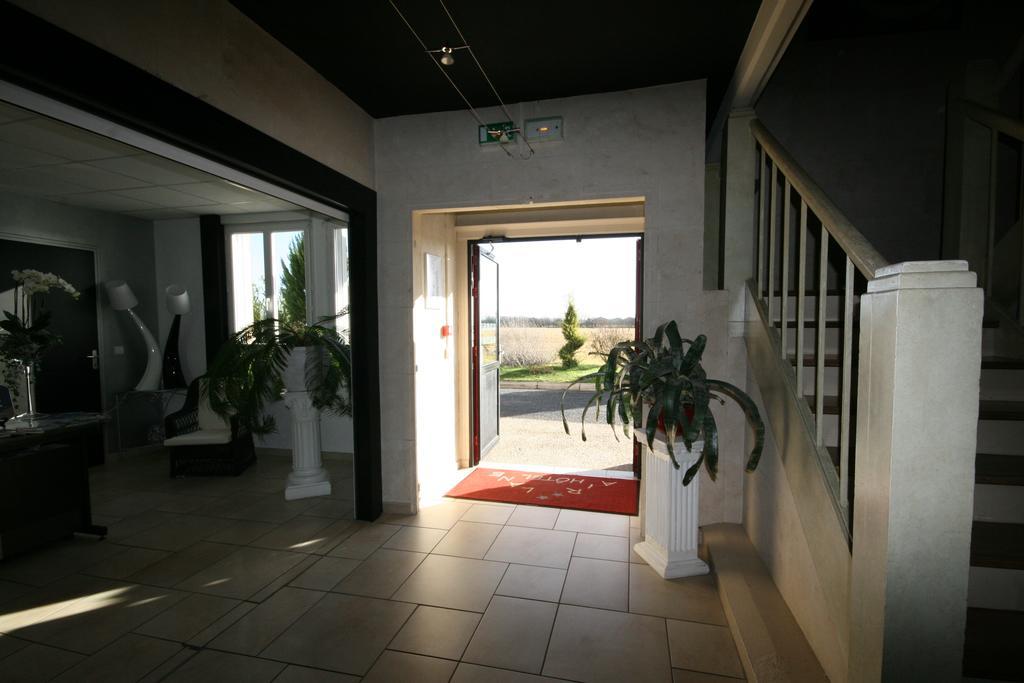 Hotel Air-Lane Saint-Leger-sous-Brienne Экстерьер фото